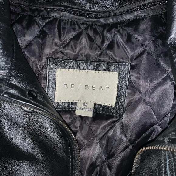 Retreat Jacket - Picture 3 of 3